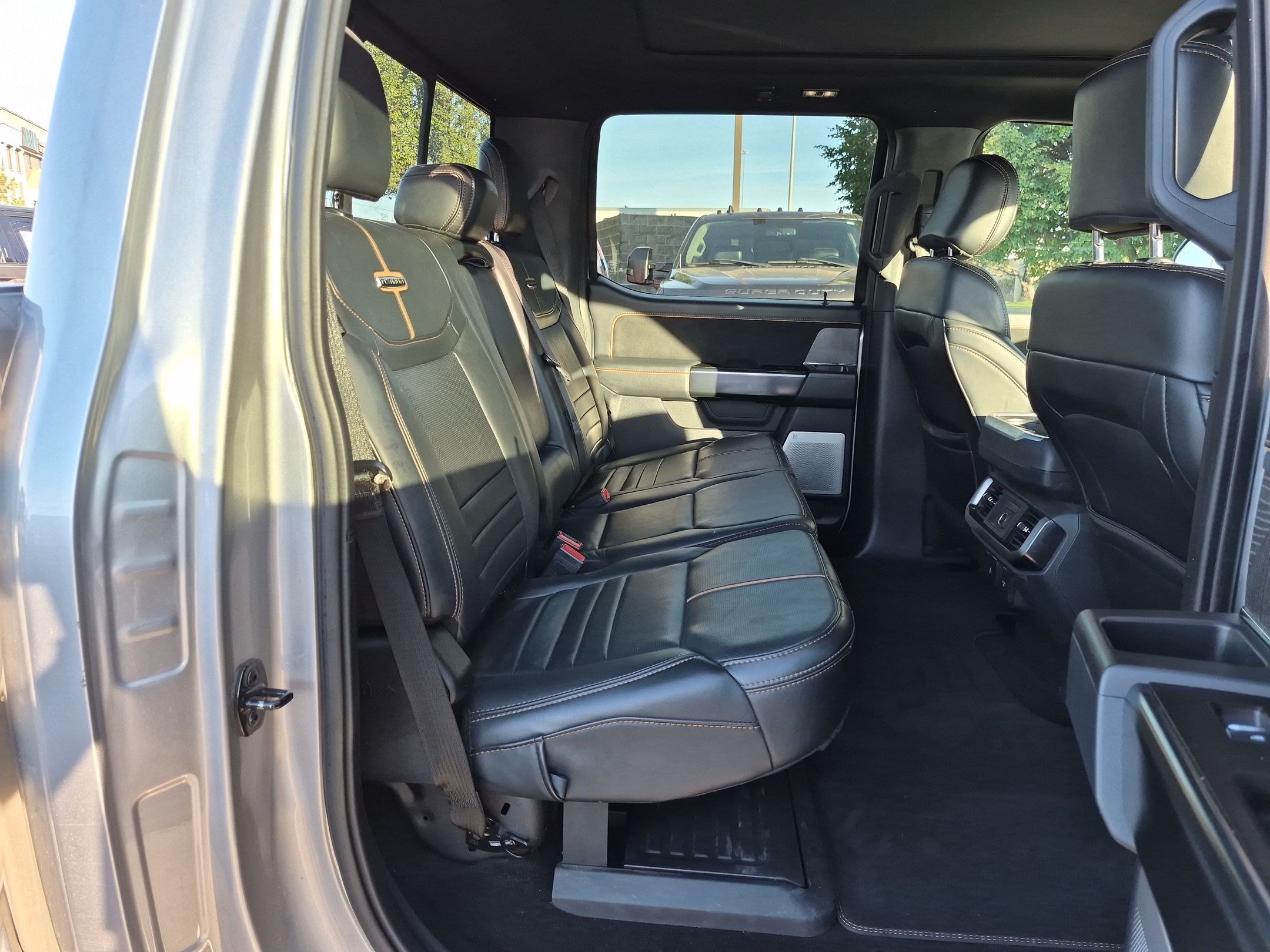 Used 2022 Blue Ford Platinum image 31