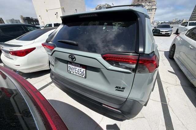 Used 2023 Lunar Rock Toyota XLE Premium image 9