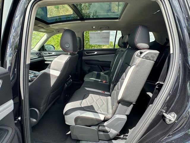 New 2026 Deep Black Pearl Volkswagen 2.0T Peak Edition image 28