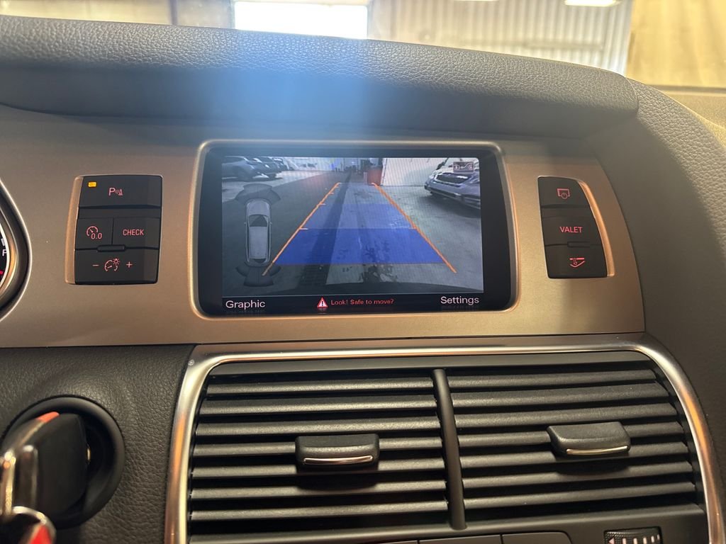 Used 2014  Audi  image 22