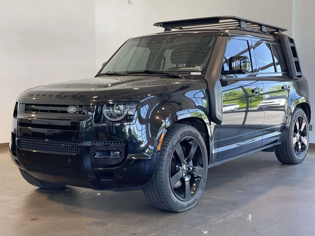 2022 Land Rover Defender X-Dynamic HSE's photo