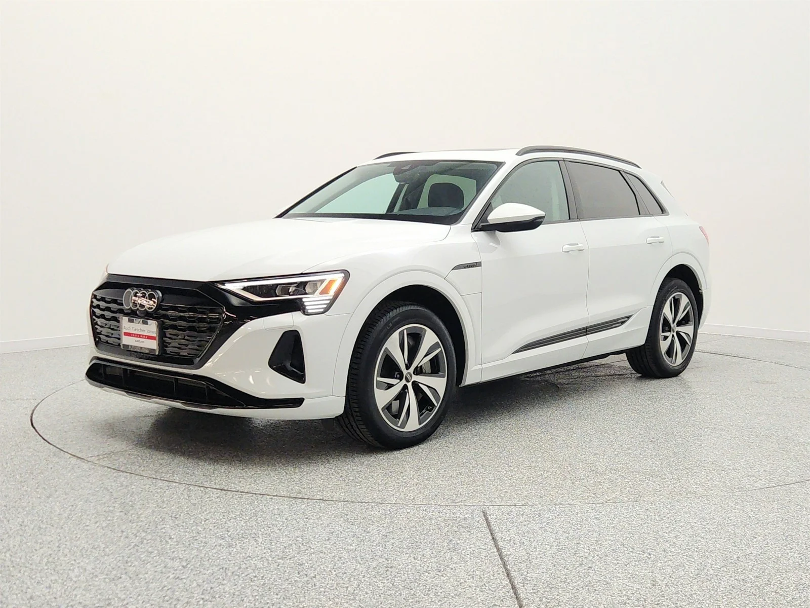 2024 Audi Q8 e-tron 55 114 kWh Premium quattro's photo
