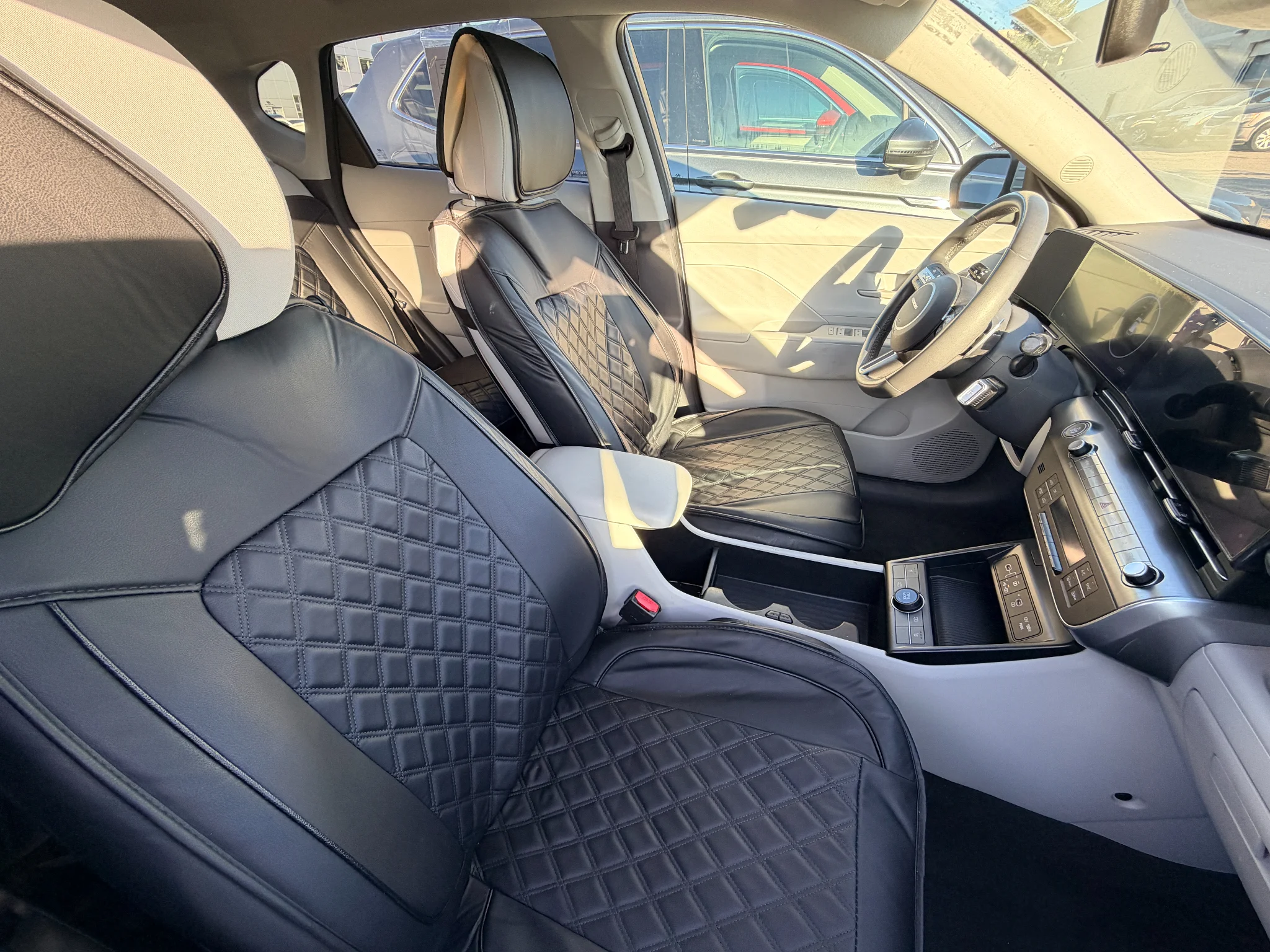 Used 2024 Cyber Gray Metallic Hyundai SEL image 17