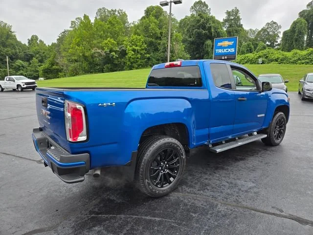 Used 2022 Dynamic Blue Metallic GMC Elevation Standard image 8