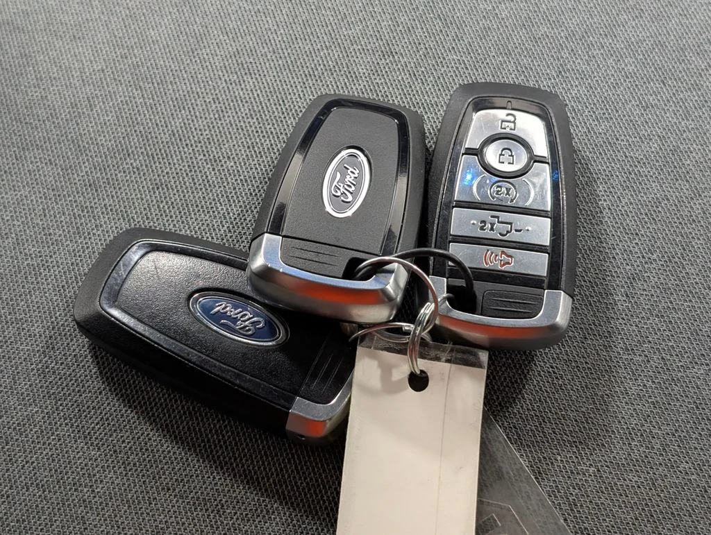 Certified Used 2021 Iconic Silver Metallic Ford XLT image 29