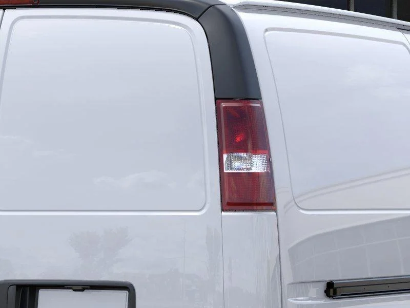 New 2026 Summit White Chevrolet WT image 11
