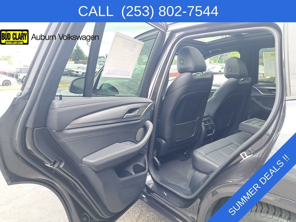 Used 2021 Gray BMW xDrive30e image 23