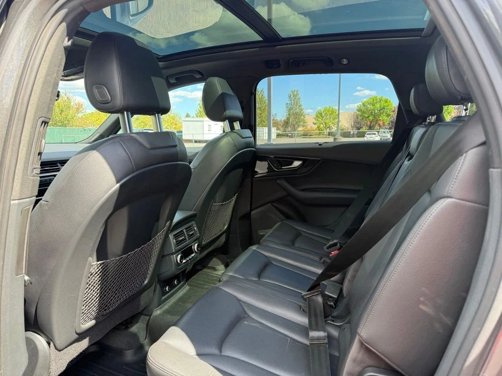 Used 2019 Gray Metallic Audi 55 Prestige image 20