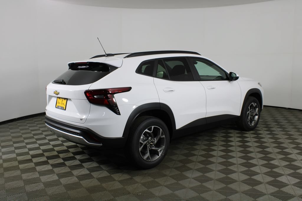 2026 Chevrolet Trax LT - Photo 5