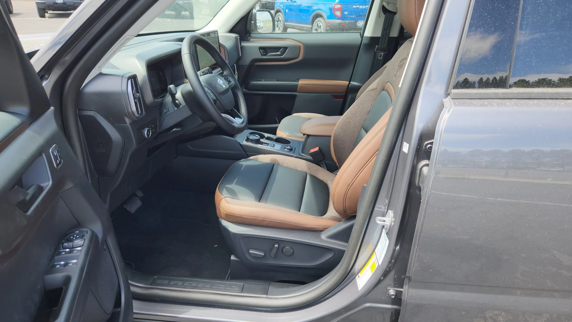 New 2026 Carbonized Gray Metallic Ford Outer Banks image 14
