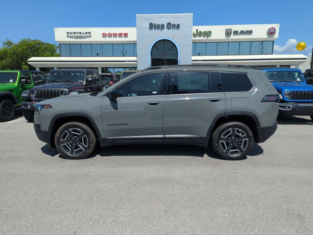 New 2026 Sting-Gray Clearcoat Jeep Laredo image 4