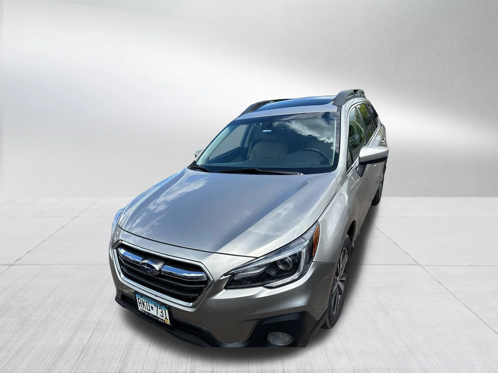 Used 2018 Tungsten Metallic Subaru Limited image 2