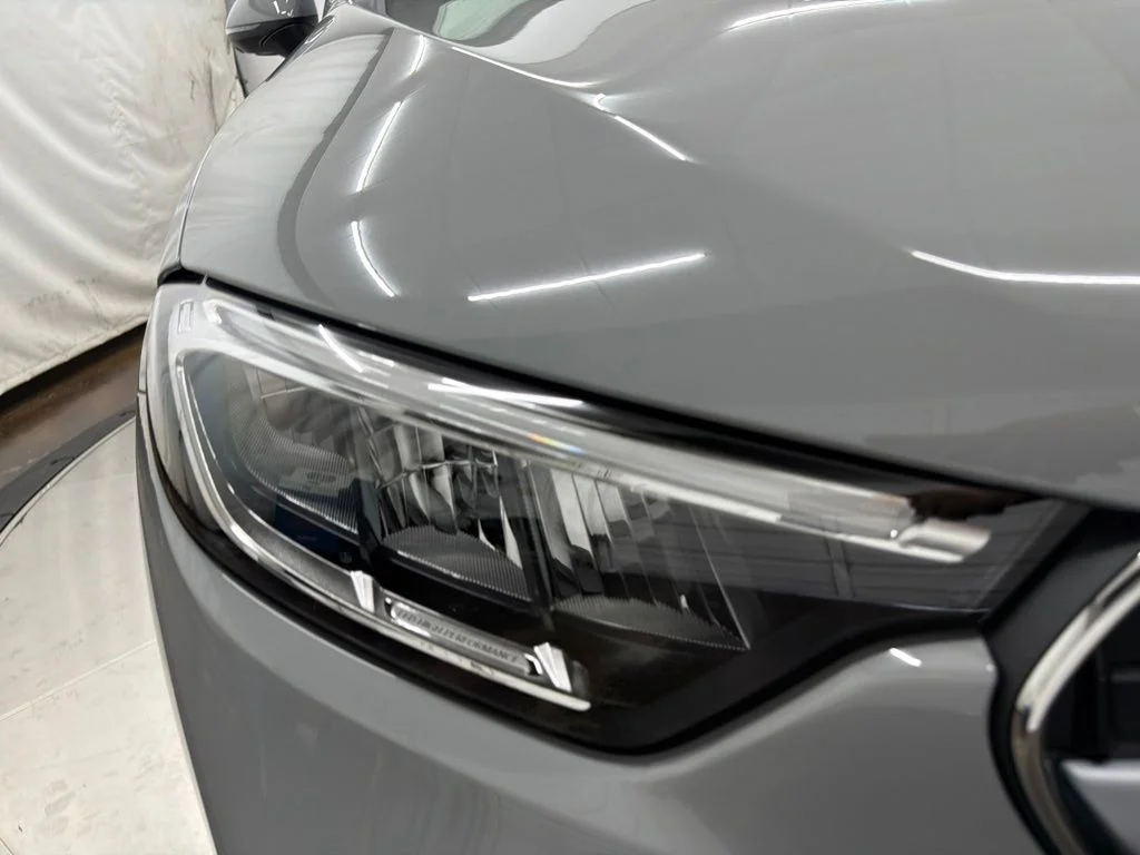 New 2027 White Mercedes-Benz GLC 300 image 10