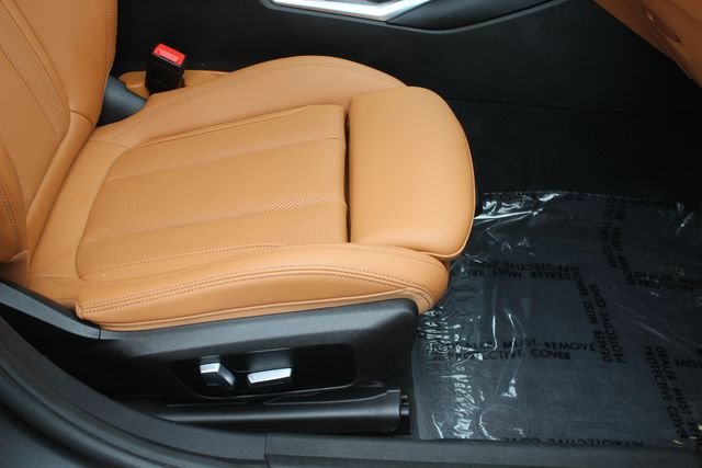 Used 2022 Gray BMW 330e xDrive image 34