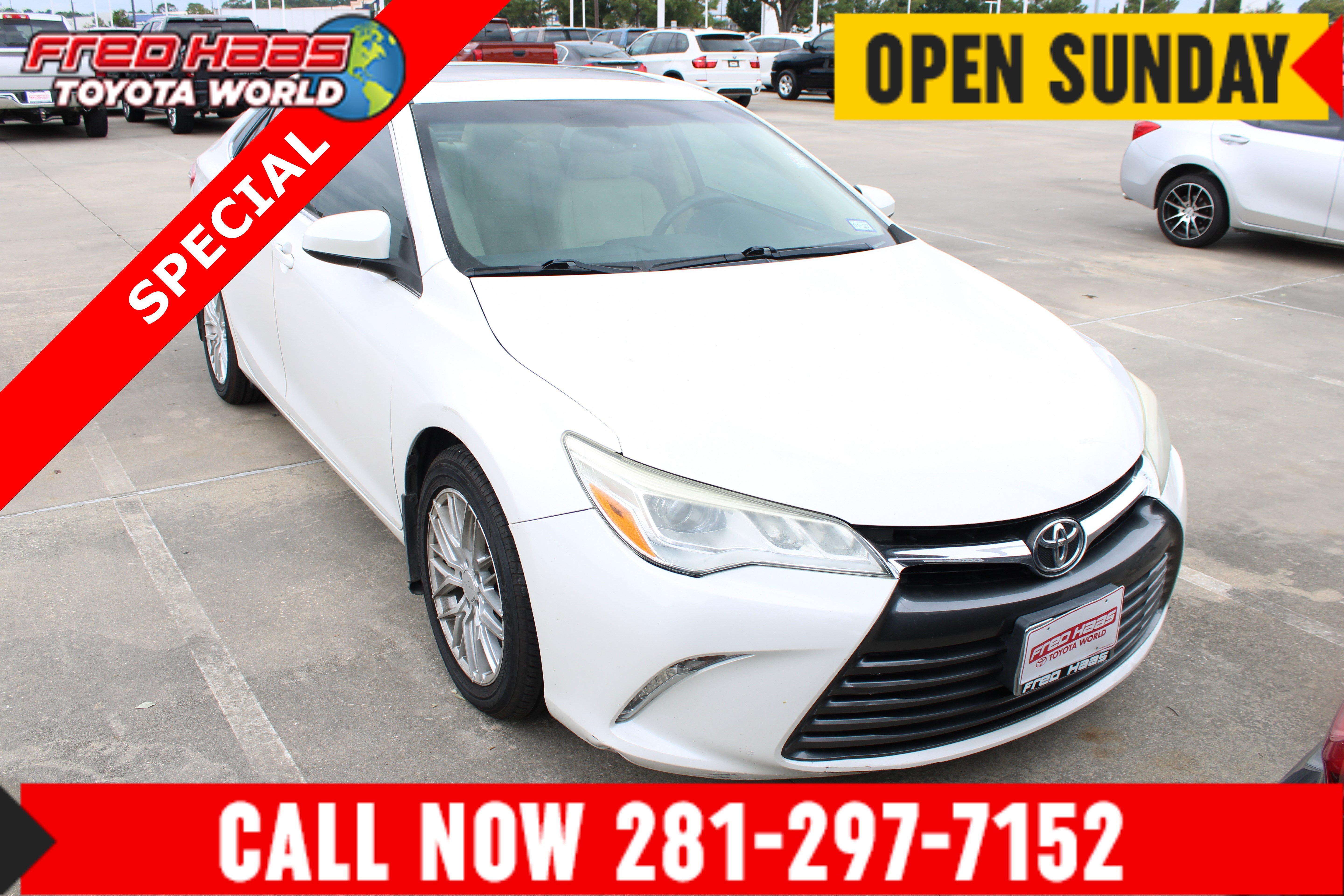 Used 2015 PEARLWHITE Toyota XLE image 1