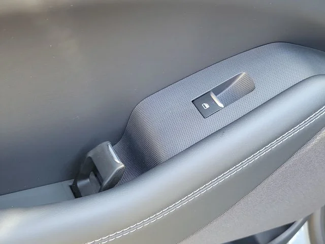 New 2026 Glacier Gray Metallic Tri-coat Ford Select image 9