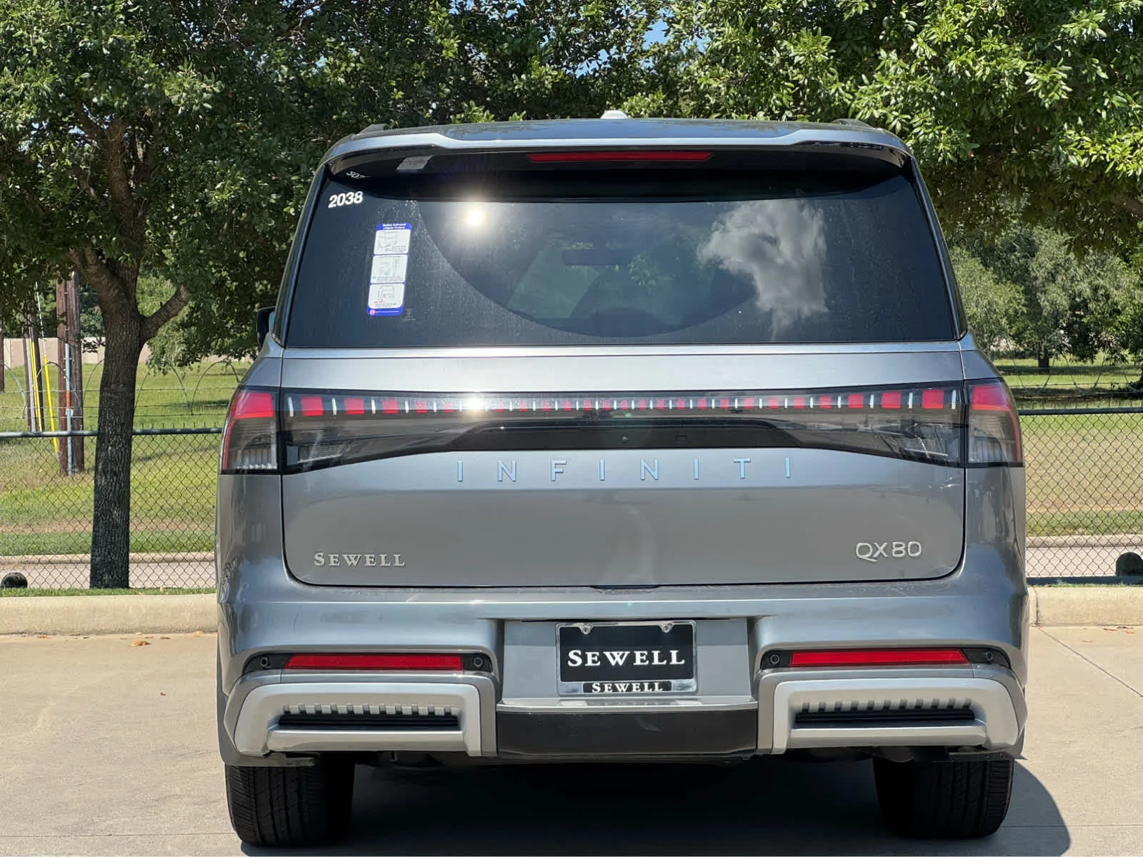 Certified Used 2026 Dynamic Metal INFINITI LUXE image 7