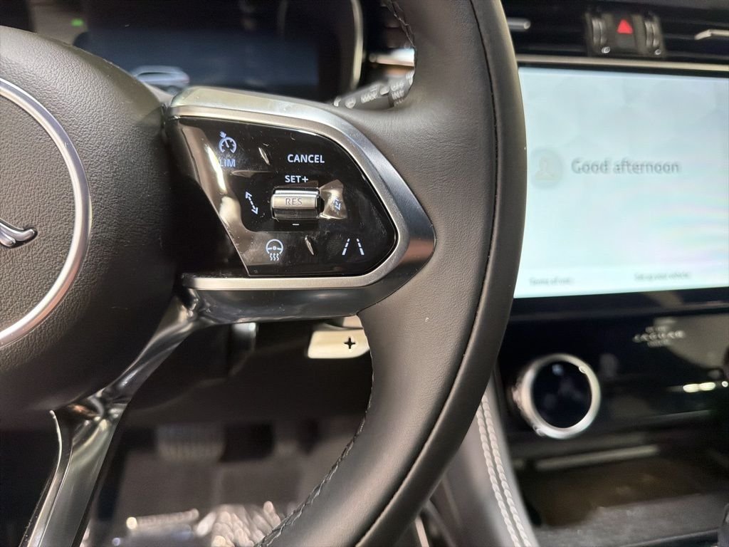 2026 Jaguar F-Pace R-Dynamic S - Photo 13