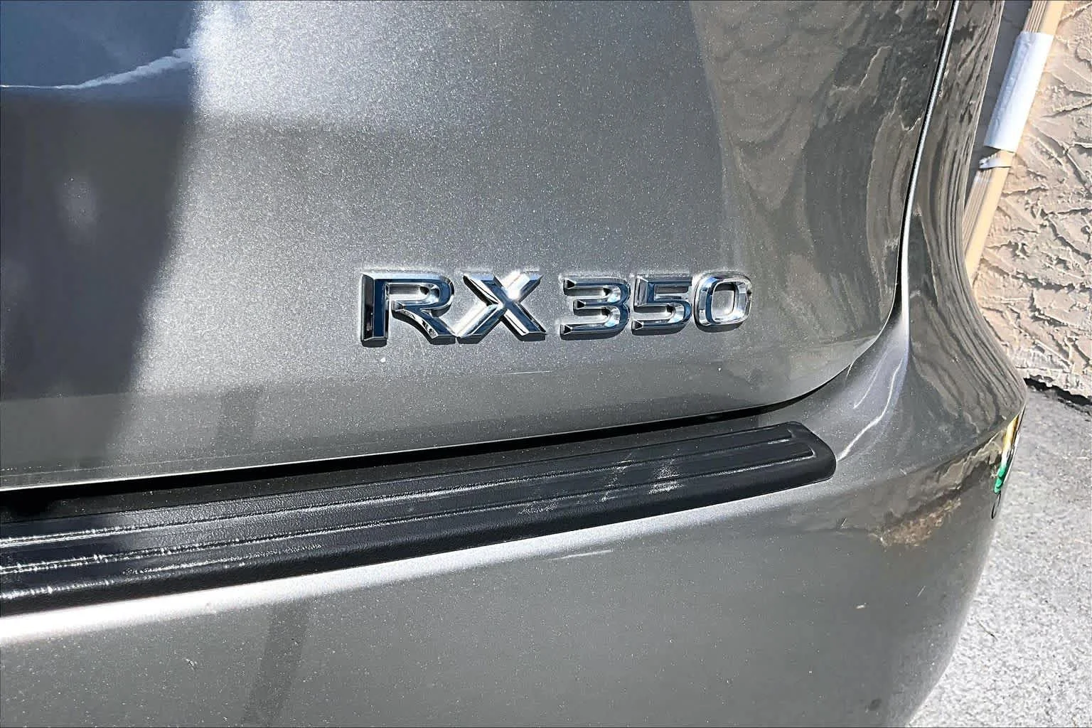 Used 2020 Atomic Silver Lexus  image 19