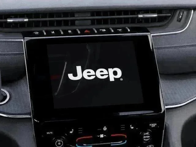 2025 Jeep Grand Cherokee Laredo - Photo 45