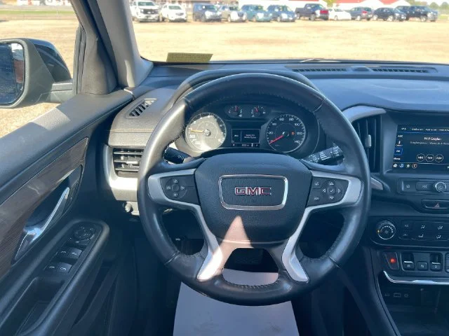 Used 2018 Black GMC SLE image 14