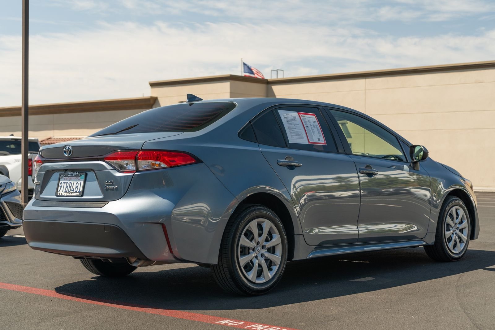 Certified Used 2025 Celestite Toyota LE image 11