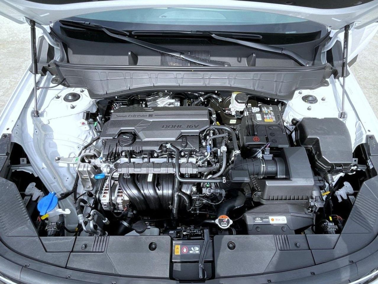 New 2026 White Hyundai SEL Sport image 25