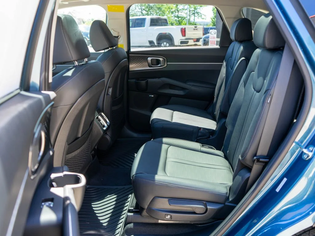 New 2026 Mineral Blue Kia EX image 14