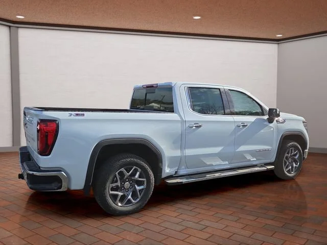 2026 GMC Sierra 1500 SLT - Photo 3