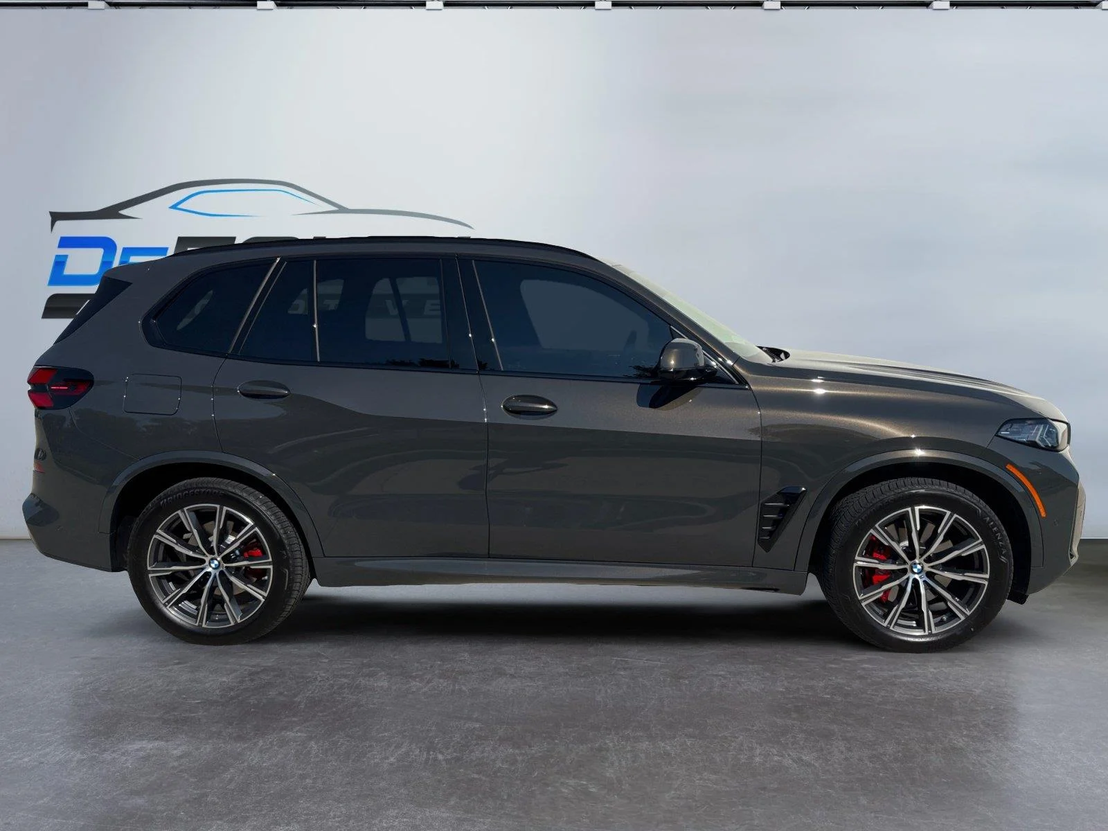 Used 2026 Dravit Grey Metallic BMW xDrive40i image 12