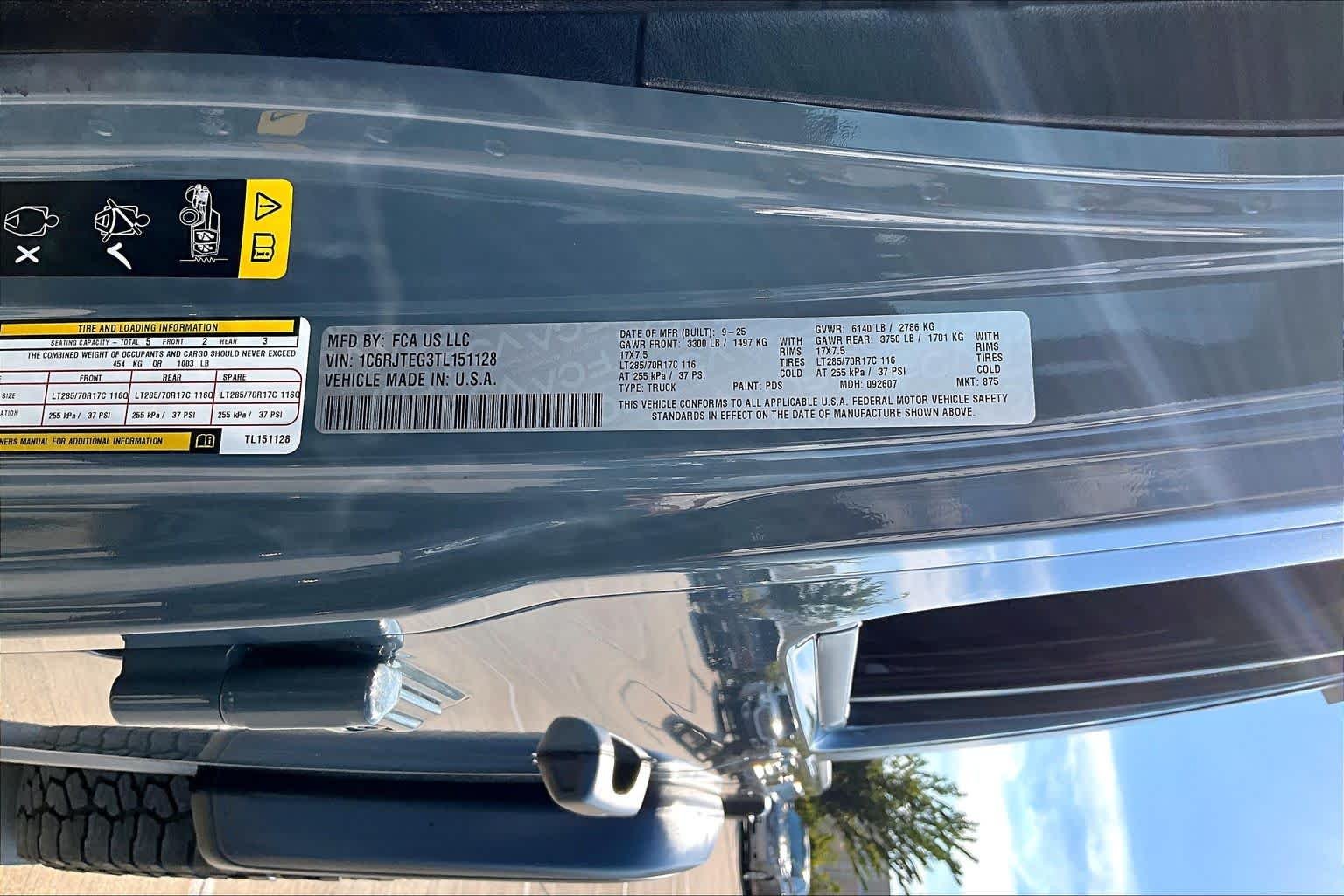 Used 2026 Anvil Clearcoat Jeep Mojave image 37