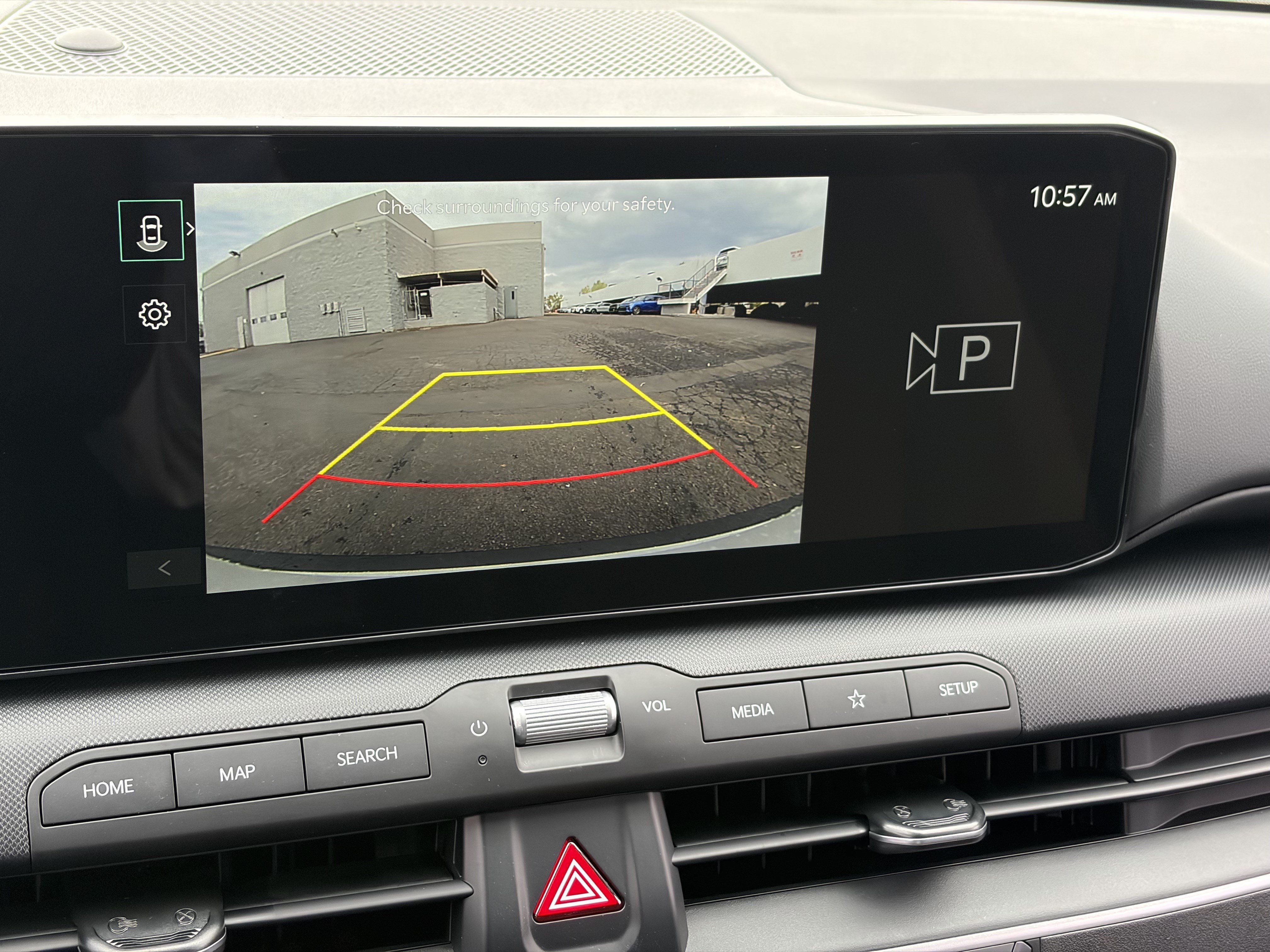 New 2026 Snow White Pearl Kia LXS image 25