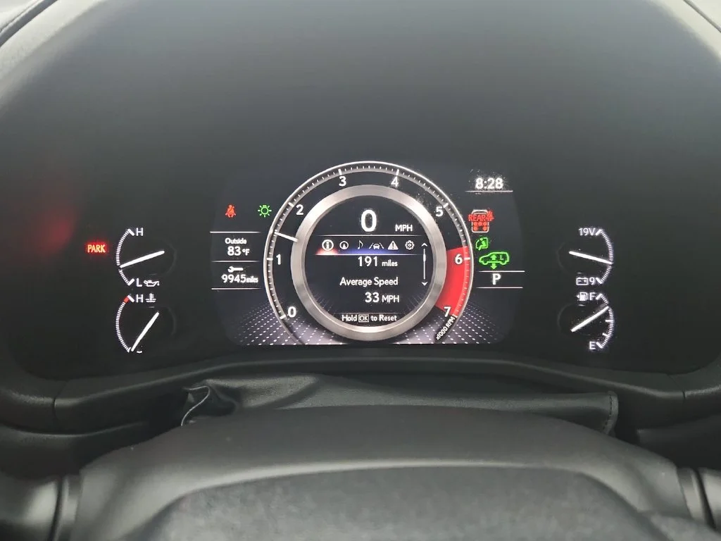 Used 2024 White Lexus 600 Luxury image 25