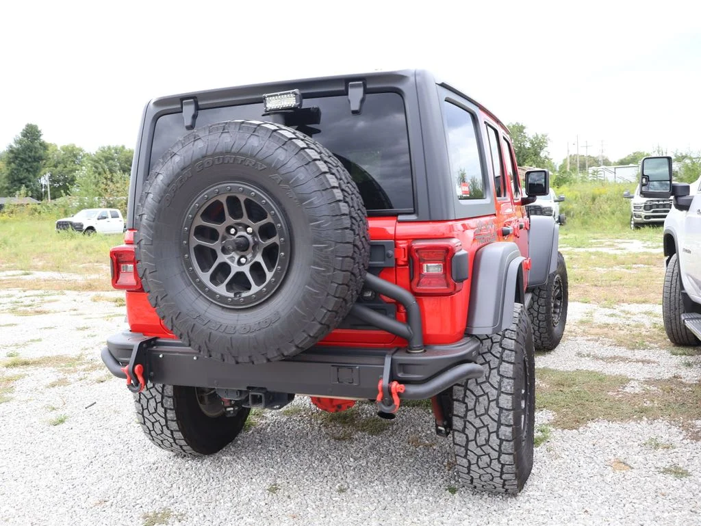Used 2021 Red Jeep Unlimited Rubicon image 16