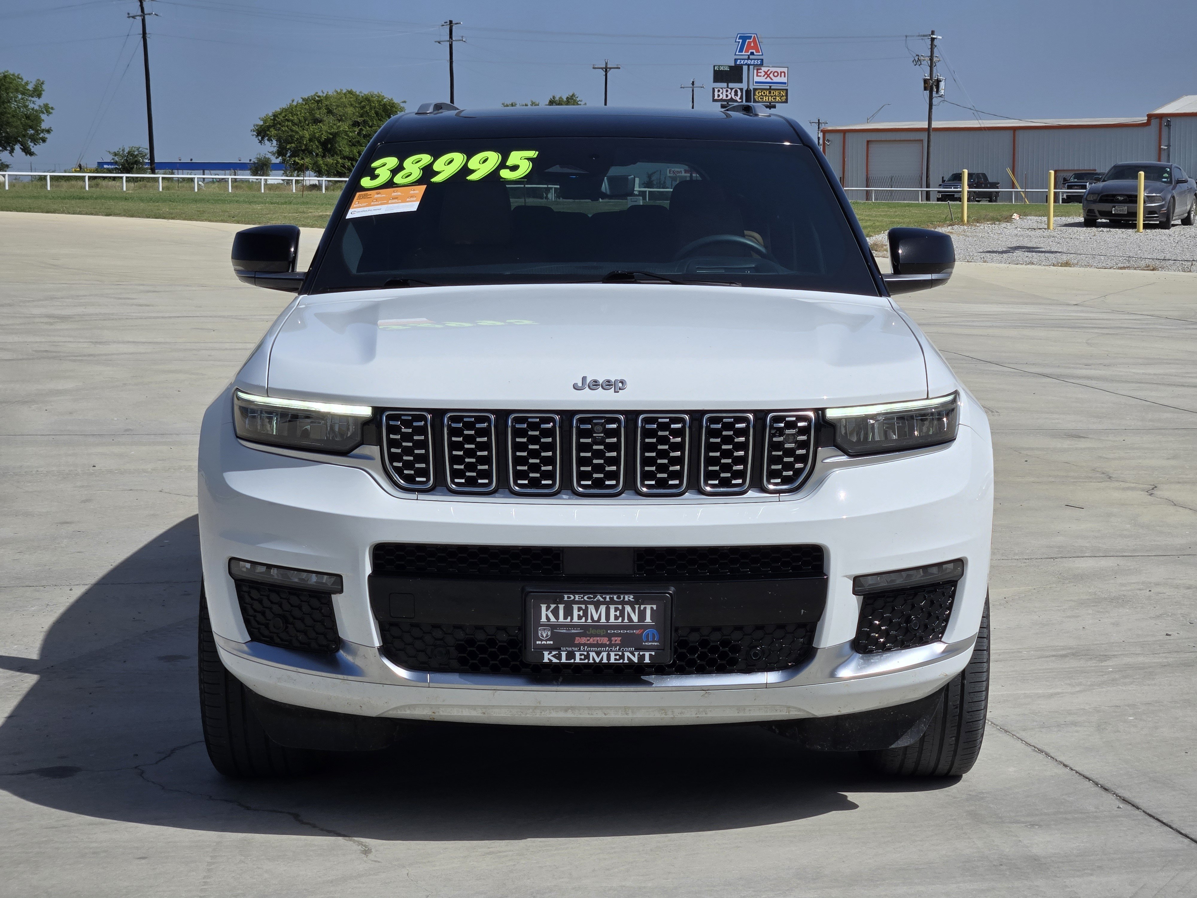 Used 2023 Bright White Clearcoat Jeep Summit image 3