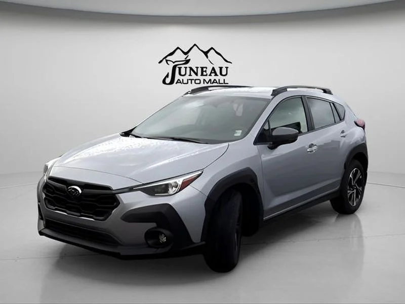 Used 2025 Ice Silver Metallic Subaru Premium image 5