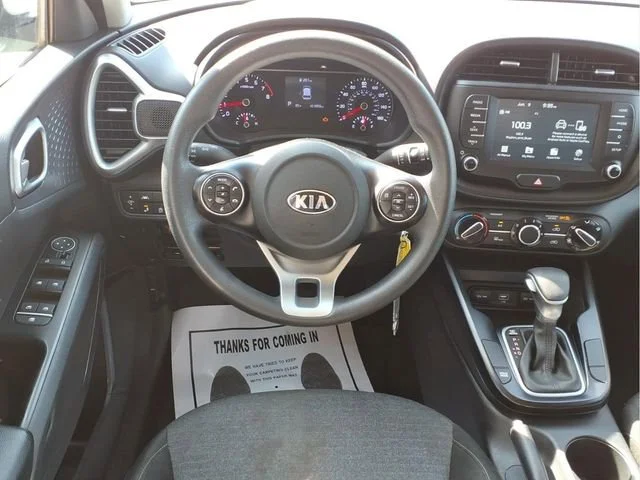 Used 2020  Kia S image 19