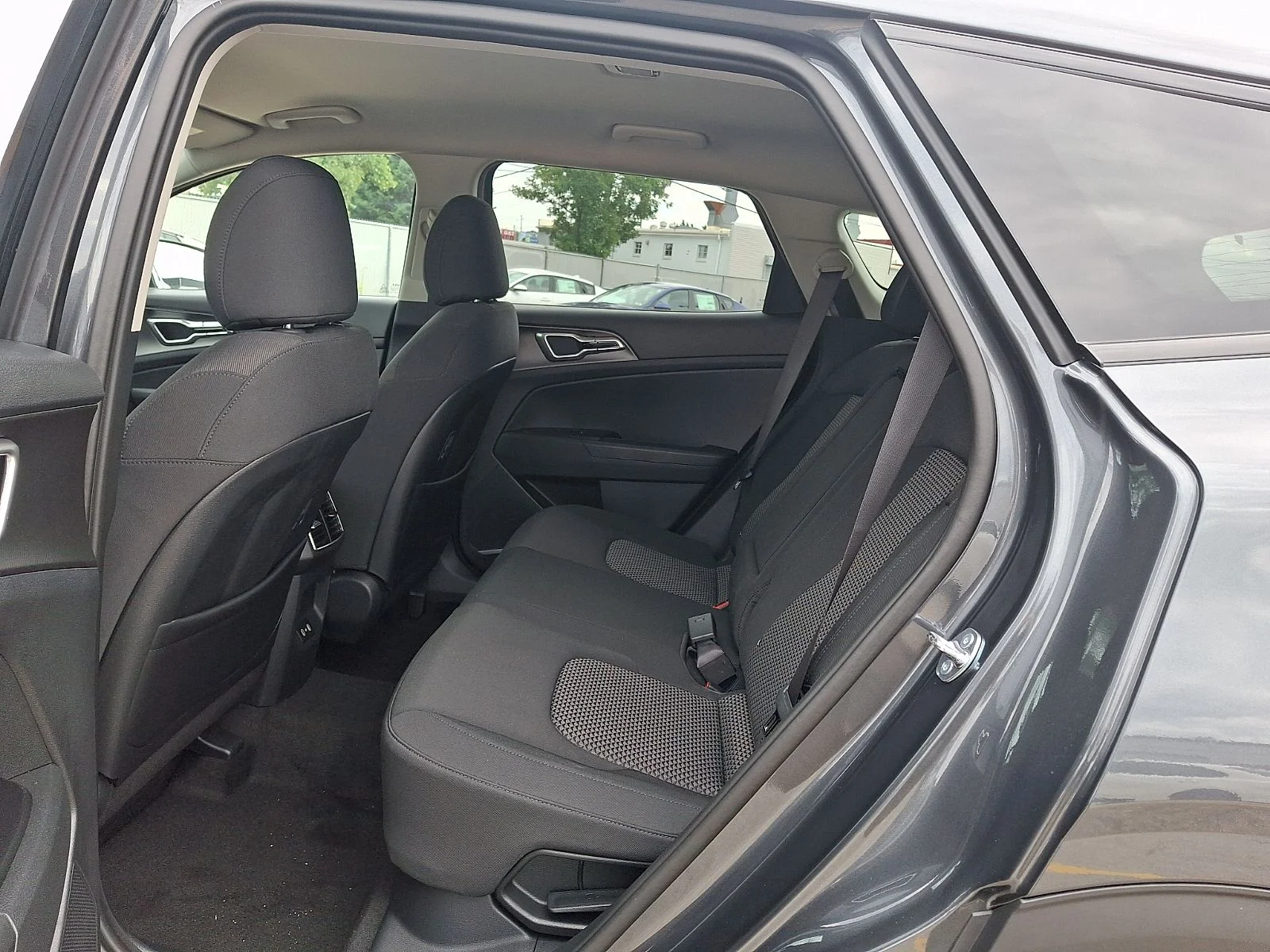 New 2027 Gray Kia S image 9