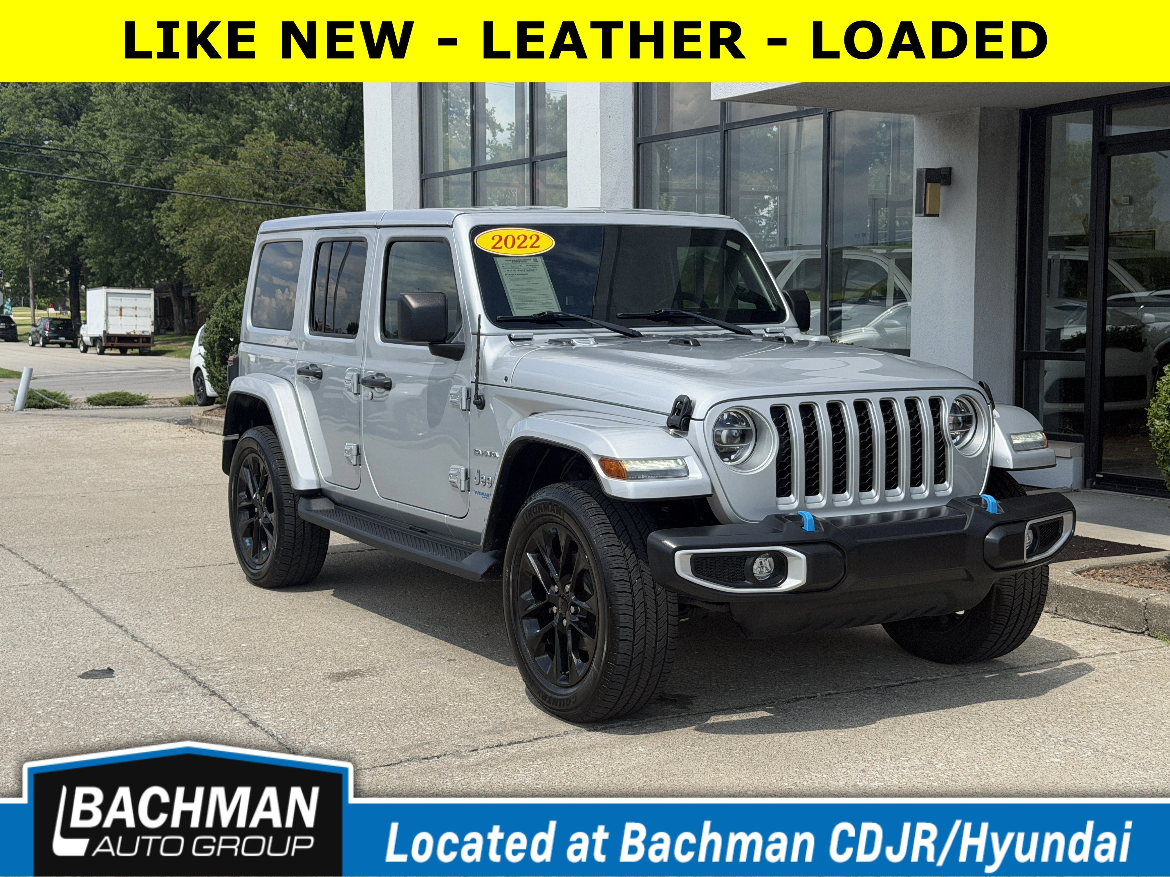 Used 2022 Silver Zynith Clearcoat Jeep Unlimited Sahara image 1