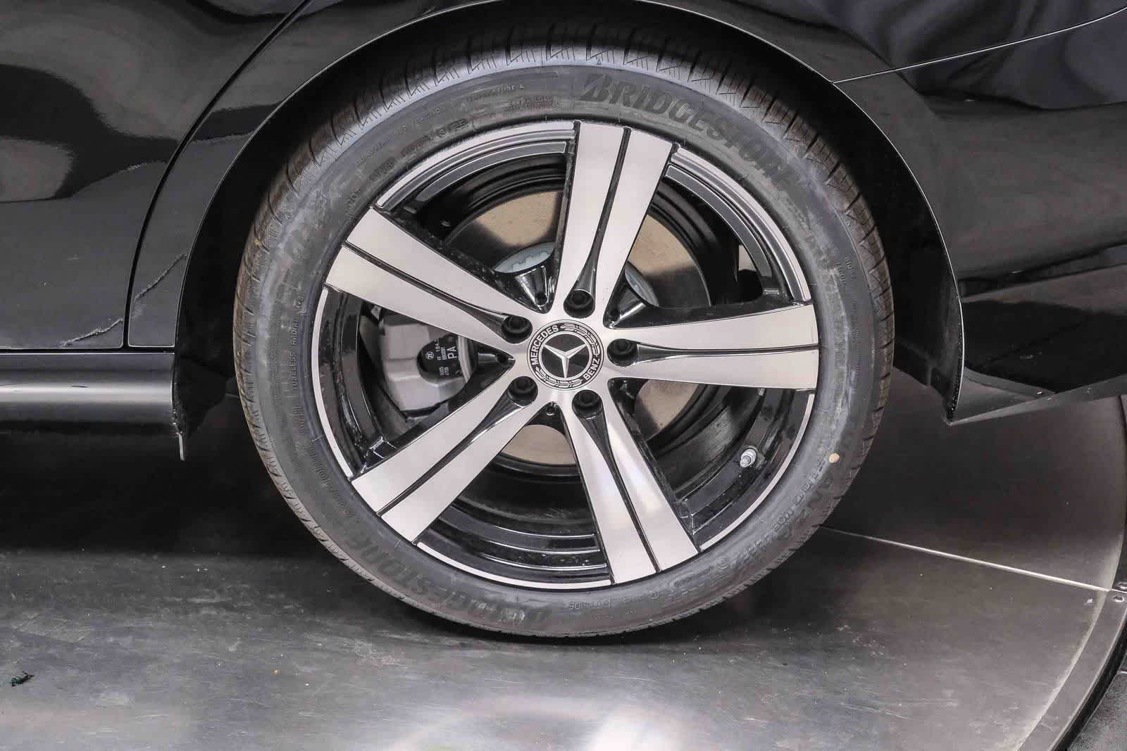 Nuevo 2026 Negro Mercedes-Benz C 300 imagen 9