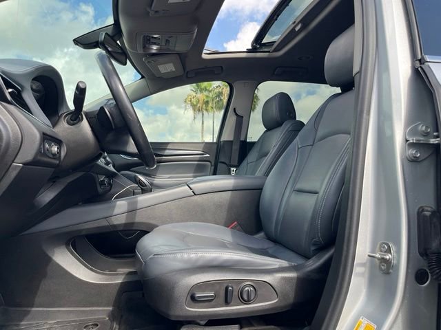 Used 2021 Includes Spectra Gray lower exterior accent color.) Buick Essence image 12