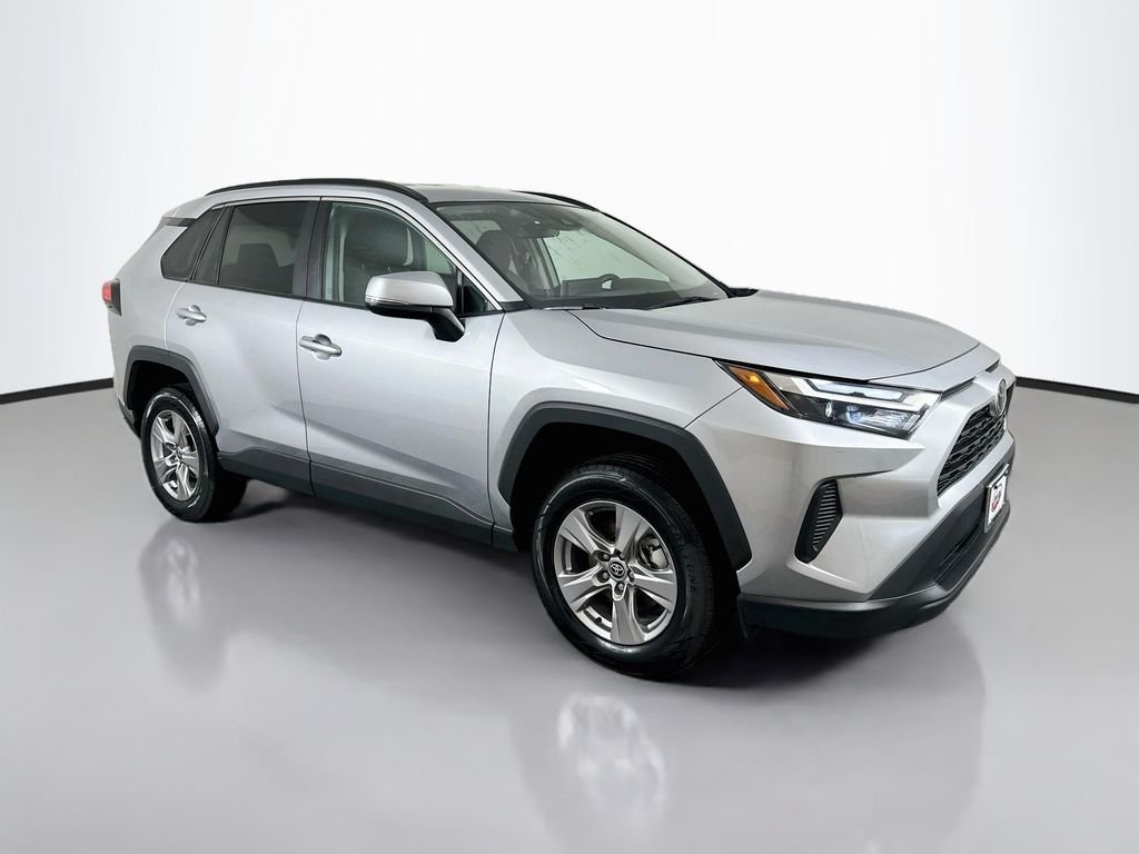Used 2025 Silver Toyota XLE image 3