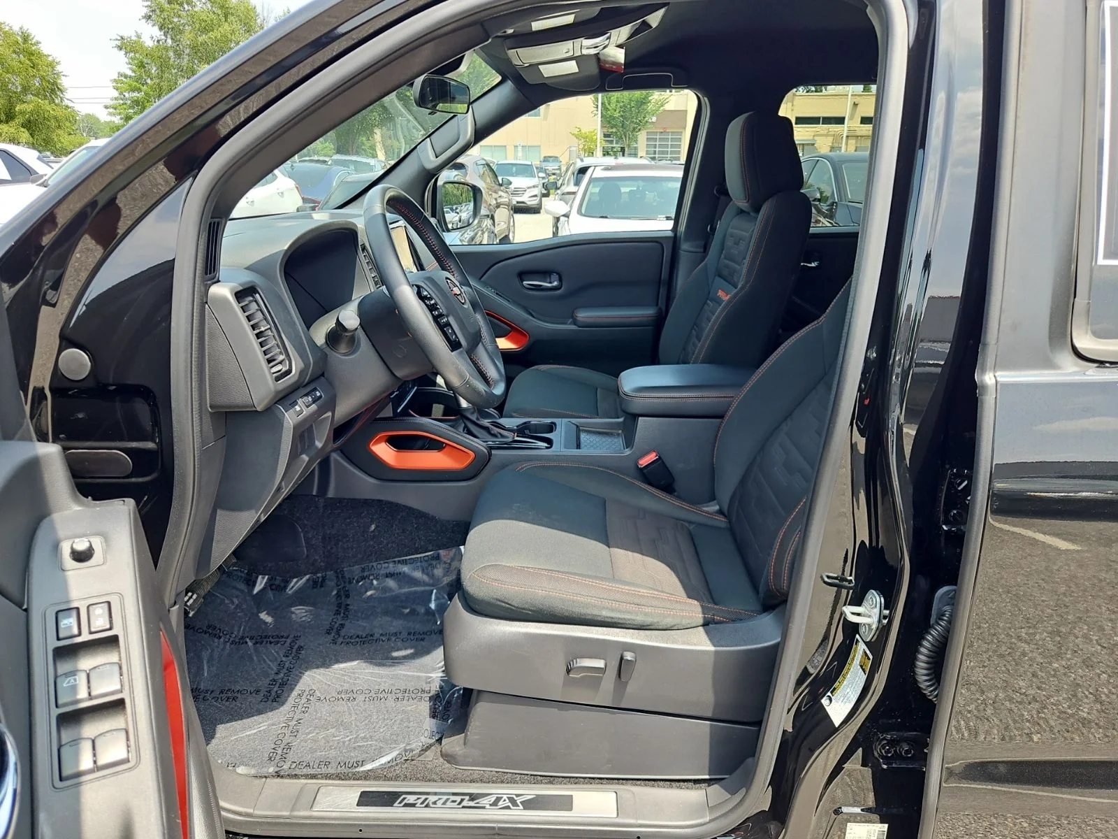 Used 2023 Black Nissan PRO-4X image 9