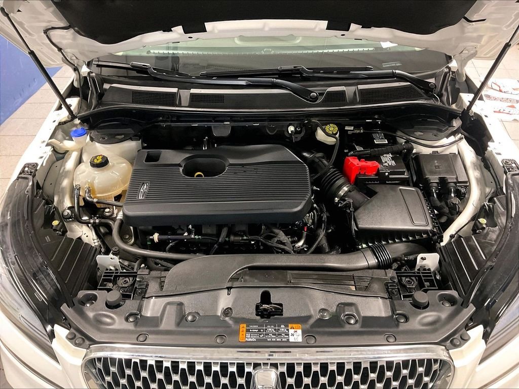 Used 2020 White Lincoln Standard image 30