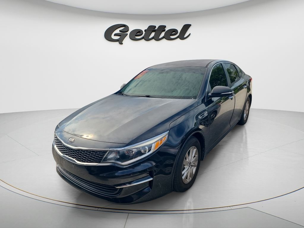 Used 2016 Black Kia LX image 1