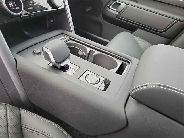 New 2025 Santorini Black Land Rover Metropolitan Edition image 36