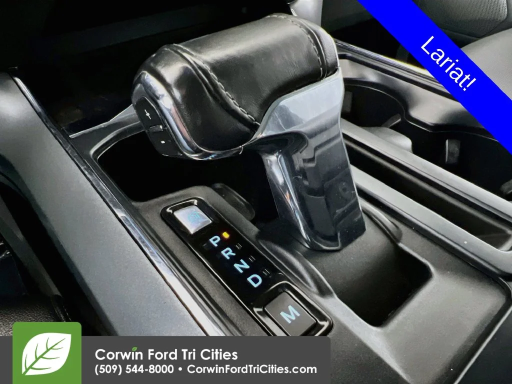 Used 2022 Atlas Blue Metallic Ford Lariat image 10