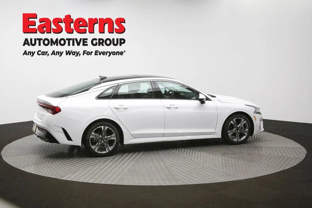 Used 2022 White Kia EX image 43