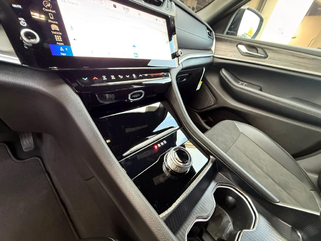 New 2027 Black Jeep Laredo Altitude image 22
