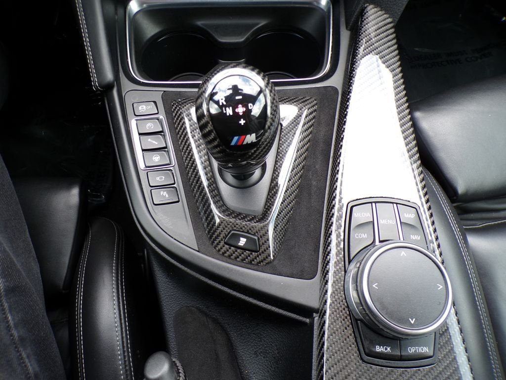Used 2019 Mineral Grey Metallic BMW Base image 18